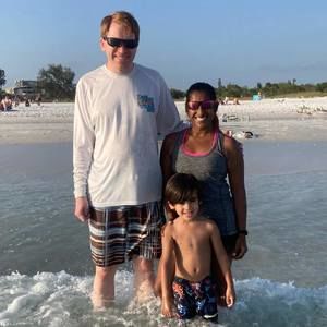 Meet your Posher, Em